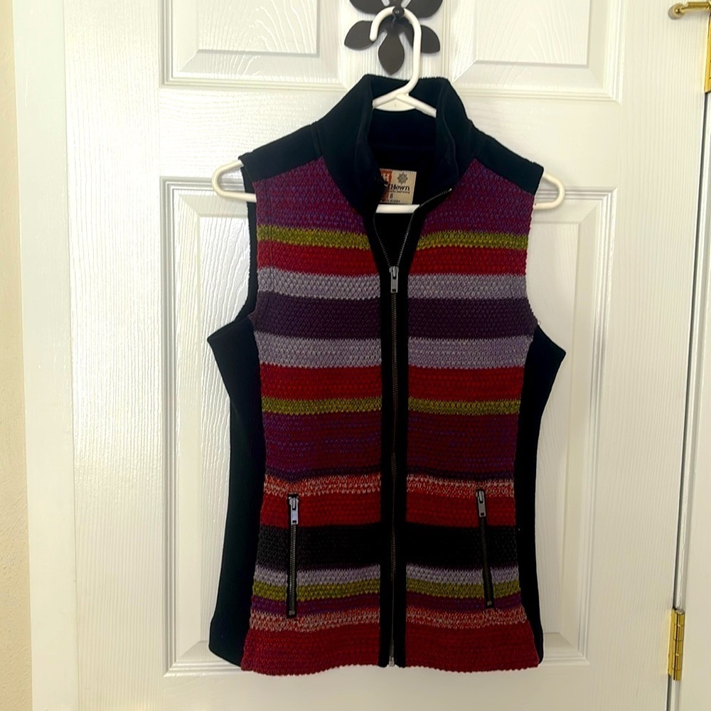 Ruff Hewn Colorful Woven Texture and Solid Black Back w/stretch Side Panels Sm